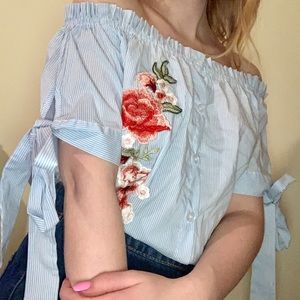 OFF SHOULDER TIE SLEEVE TOP